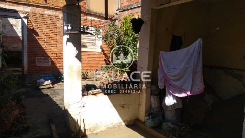 Casa à venda com 2 quartos, 120m² - Foto 9