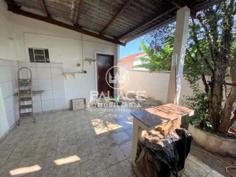 Casa à venda com 3 quartos, 150m² - Foto 3