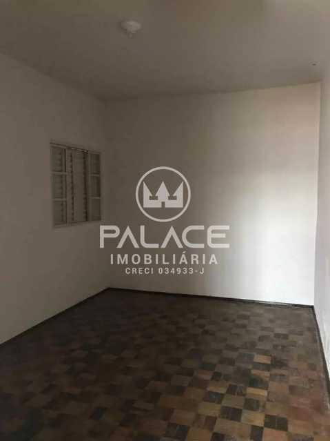 Casa à venda com 2 quartos, 70m² - Foto 3