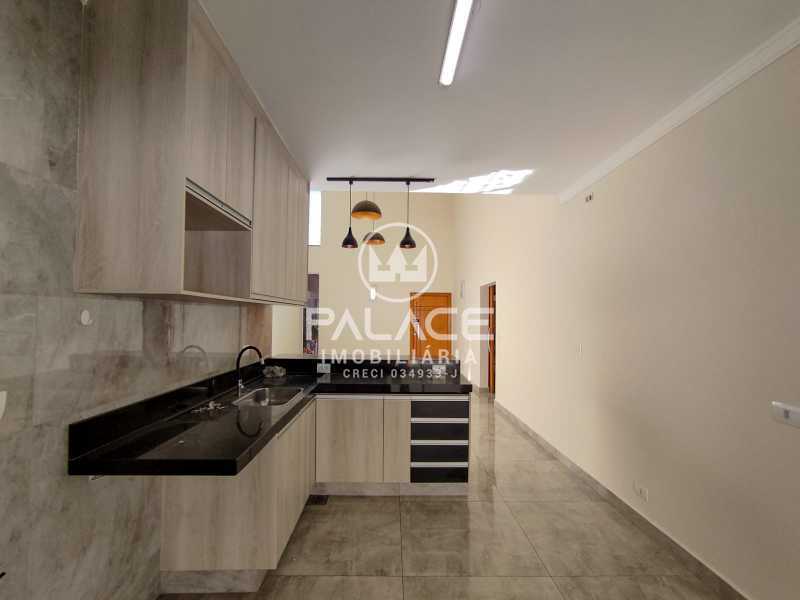 Casa de Condomínio para alugar com 3 quartos, 209m² - Foto 9