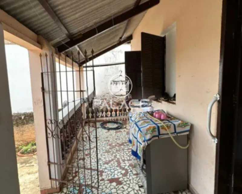 Casa à venda com 2 quartos, 114m² - Foto 9