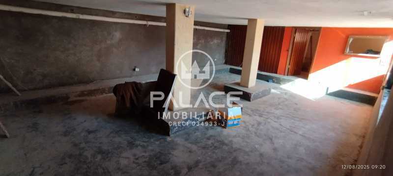 Casa para alugar com 4 quartos, 383m² - Foto 12
