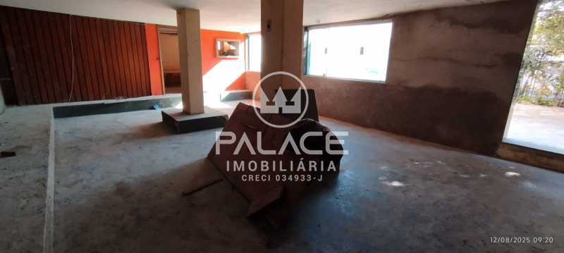 Casa para alugar com 4 quartos, 383m² - Foto 16