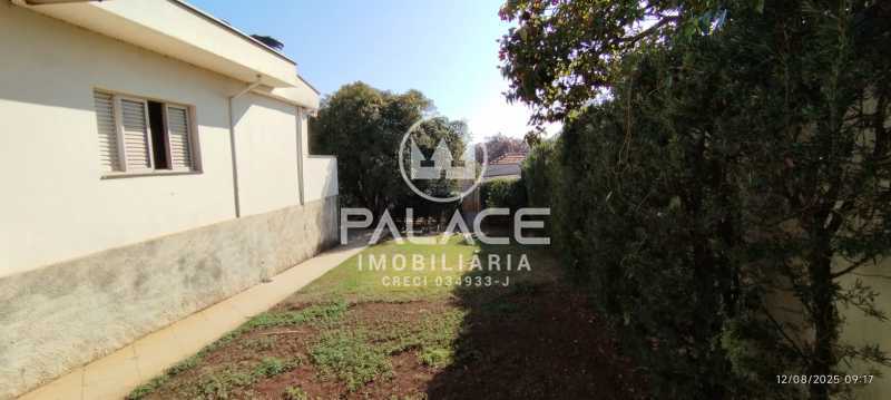 Casa para alugar com 4 quartos, 383m² - Foto 17