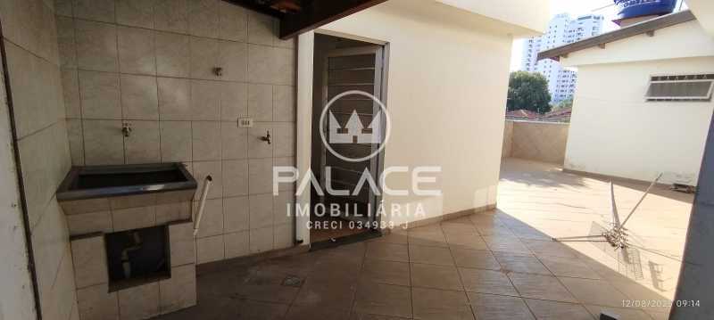 Casa para alugar com 4 quartos, 383m² - Foto 28
