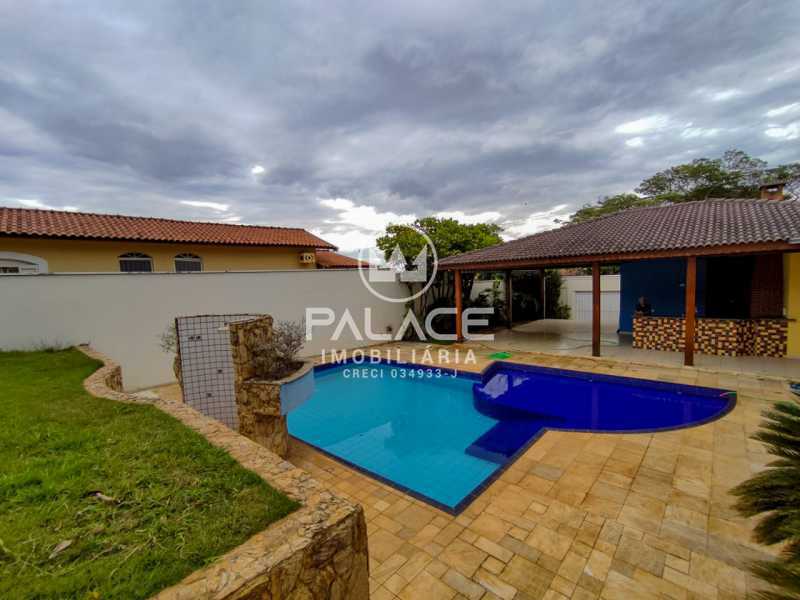 Casa de Condomínio à venda e aluguel com 4 quartos, 324m² - Foto 1