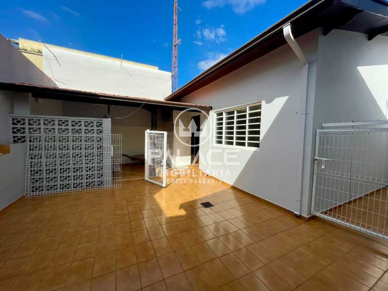 Casa para alugar com 3 quartos, 180m² - Foto 21