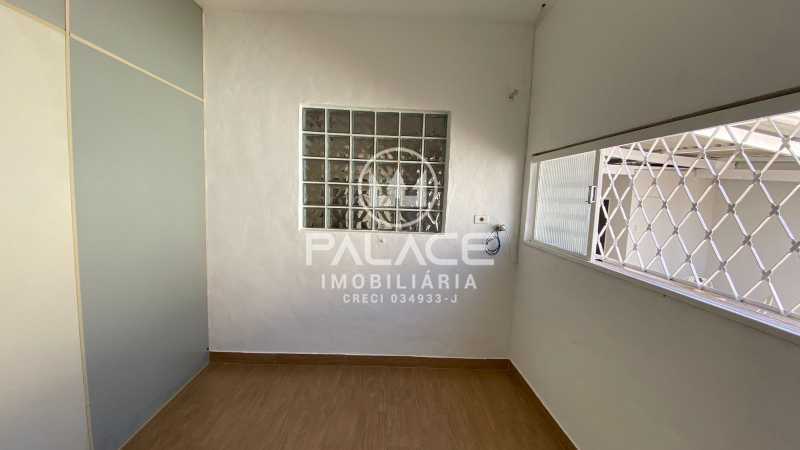 Casa à venda e aluguel com 3 quartos, 185m² - Foto 9
