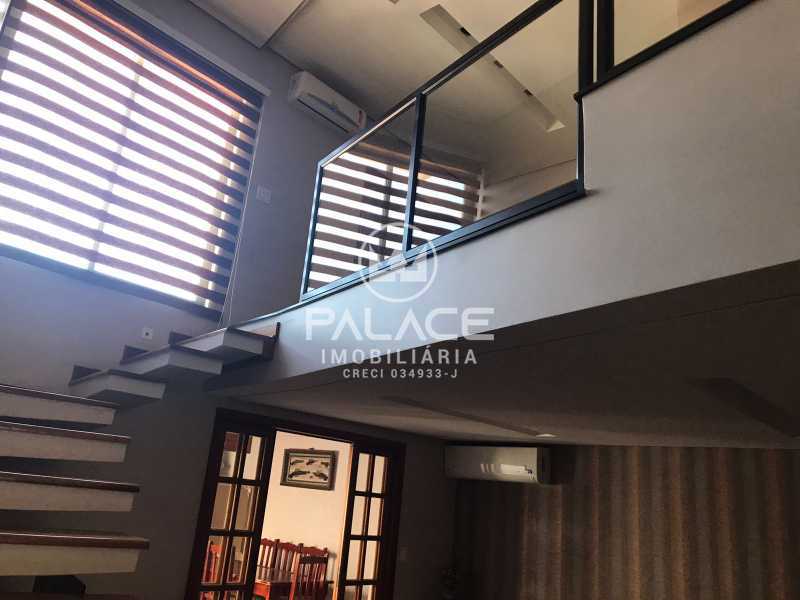 Casa à venda com 2 quartos, 166m² - Foto 1