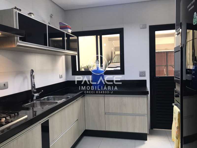 Casa à venda com 2 quartos, 166m² - Foto 7