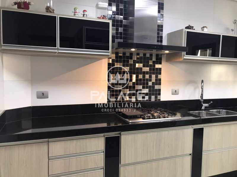 Casa à venda com 2 quartos, 166m² - Foto 16