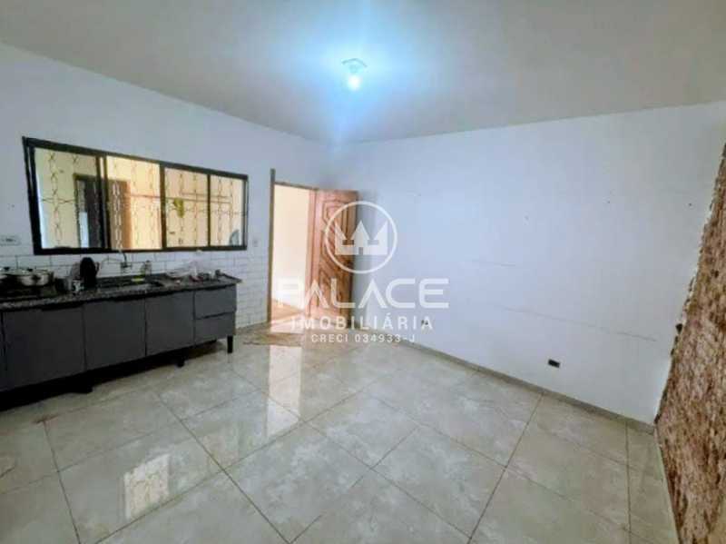 Casa para alugar com 4 quartos, 180m² - Foto 3