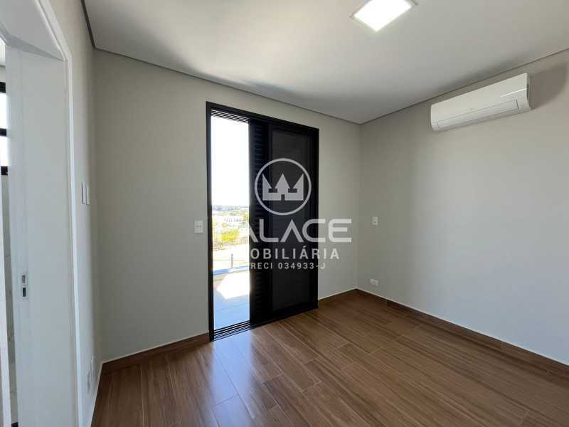 Casa de Condomínio para alugar com 3 quartos, 240m² - Foto 22