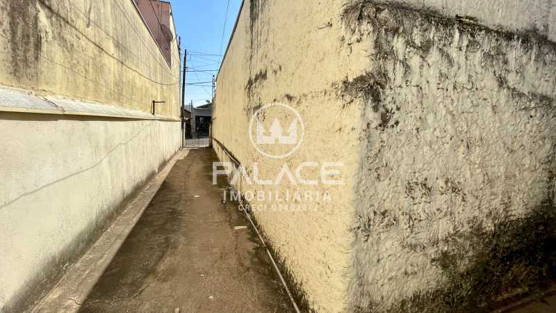 Casa para alugar com 1 quarto, 45m² - Foto 12