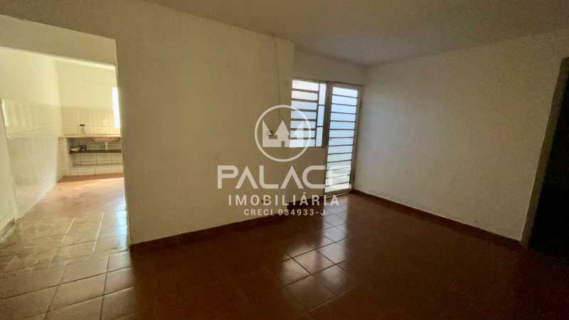 Casa para alugar com 1 quarto, 45m² - Foto 2