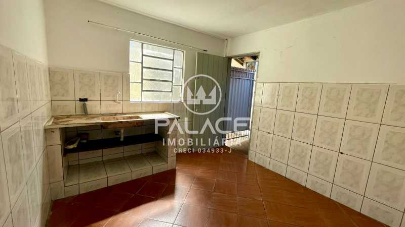 Casa para alugar com 1 quarto, 45m² - Foto 9