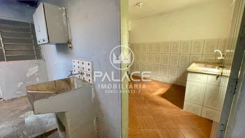 Casa para alugar com 1 quarto, 45m² - Foto 10