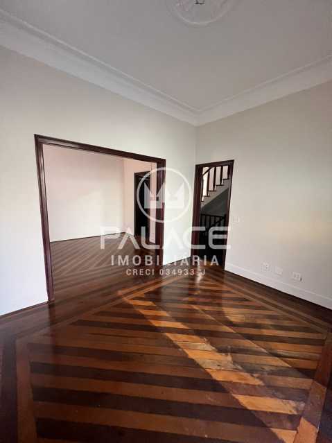 Casa Comercial para alugar com 10 quartos, 342m² - Foto 10