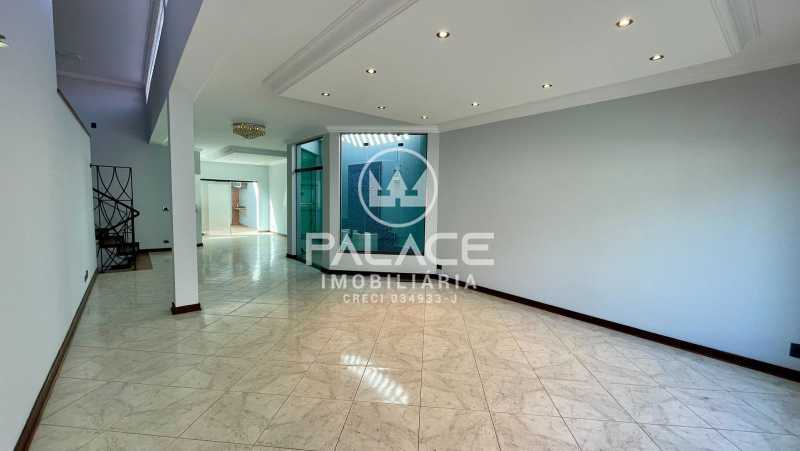Casa para alugar com 4 quartos, 297m² - Foto 2