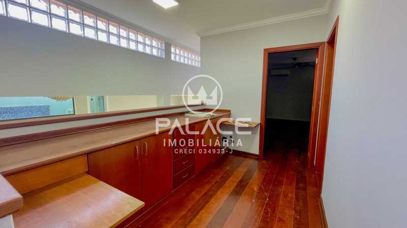 Casa para alugar com 4 quartos, 297m² - Foto 13