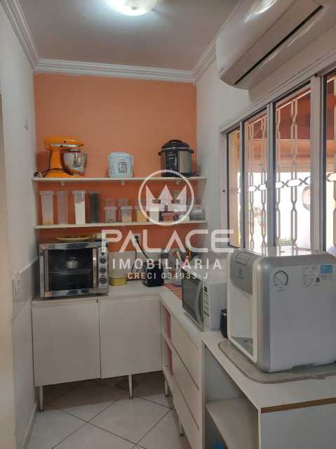 Casa à venda com 3 quartos, 142m² - Foto 2