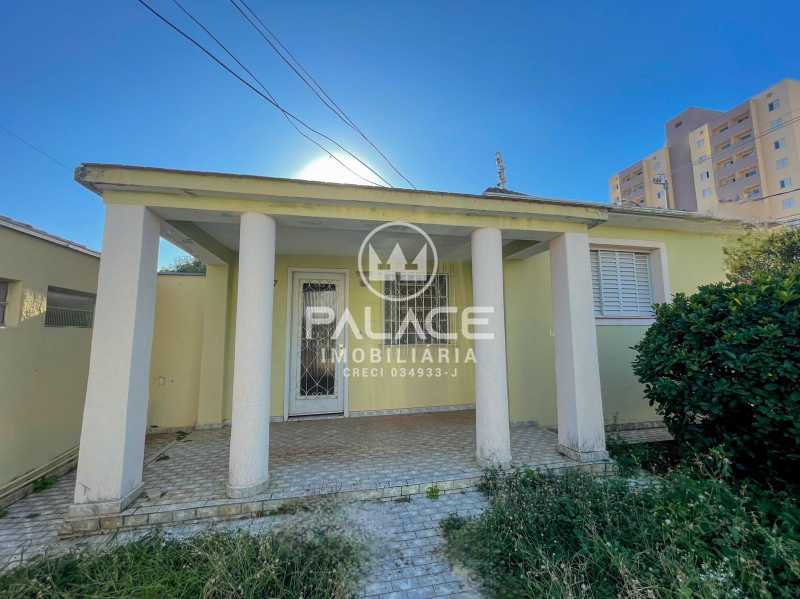 Casa para alugar com 3 quartos, 130m² - Foto 1