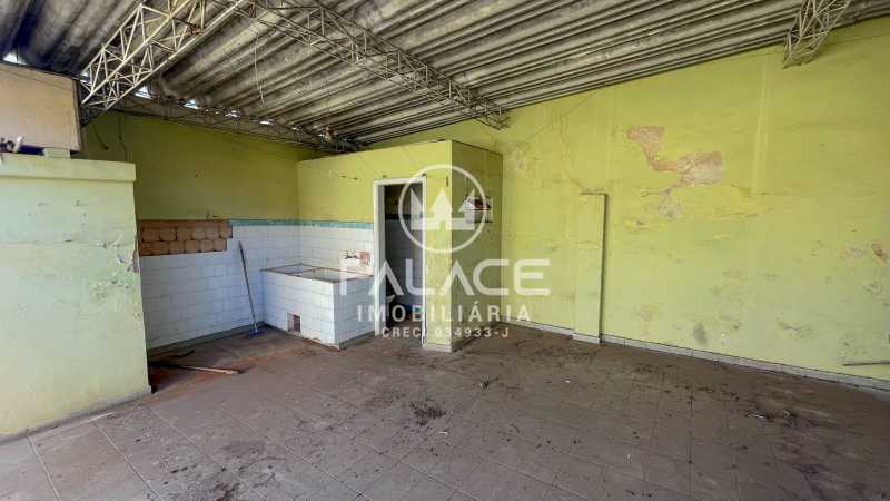 Casa para alugar com 3 quartos, 130m² - Foto 27