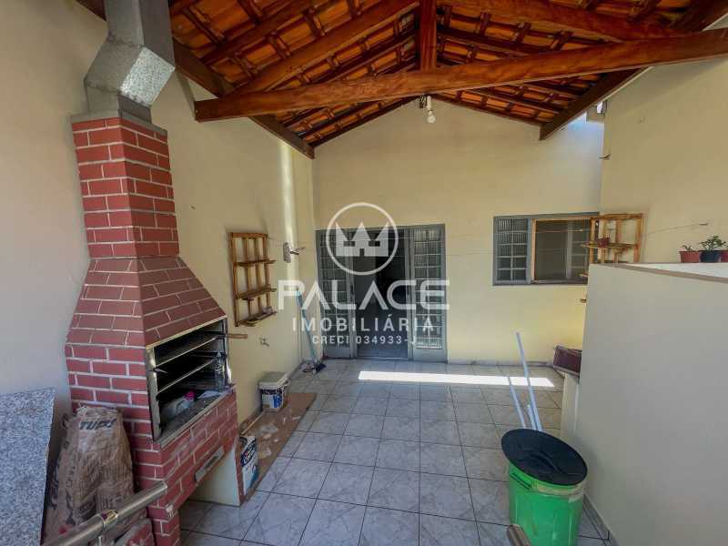 Casa para alugar com 2 quartos, 59m² - Foto 1