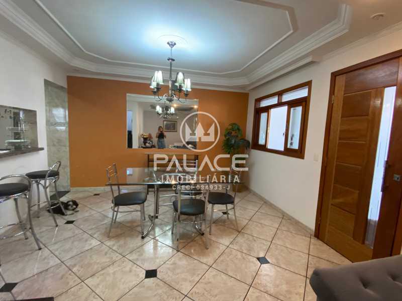 Casa à venda com 4 quartos, 166m² - Foto 4