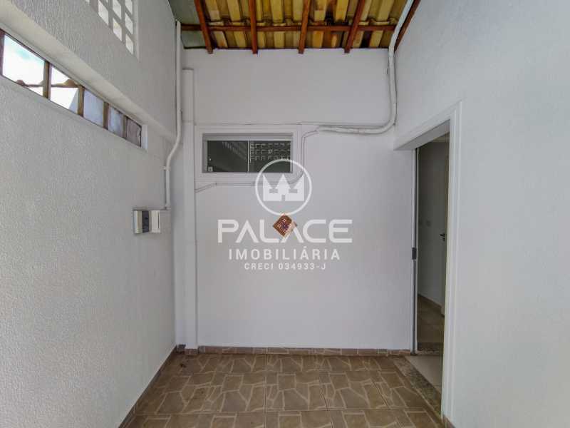 Casa para alugar com 3 quartos, 60m² - Foto 7