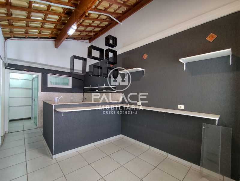 Casa para alugar com 3 quartos, 60m² - Foto 1