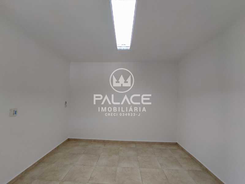 Casa para alugar com 3 quartos, 60m² - Foto 12