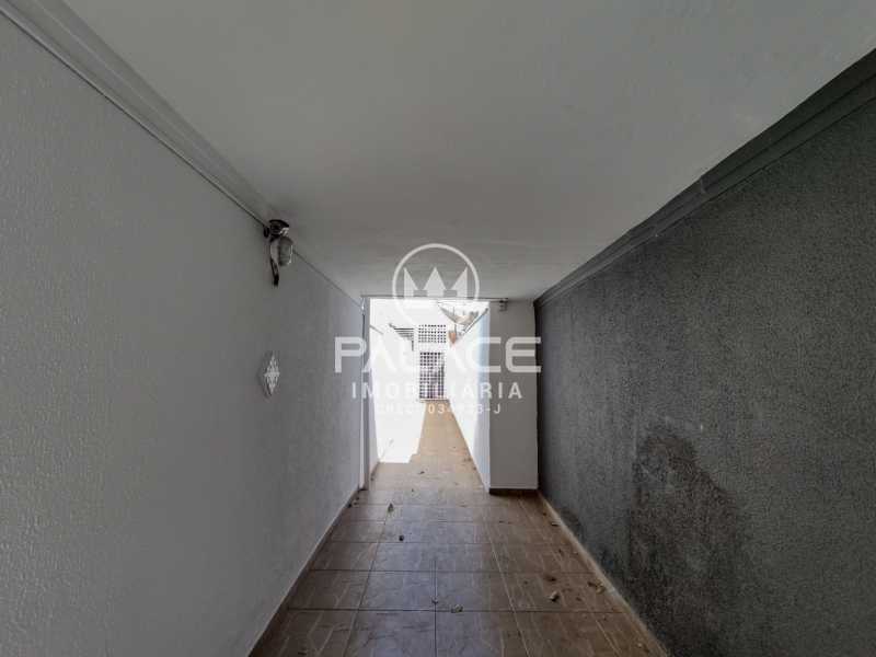 Casa para alugar com 3 quartos, 60m² - Foto 4