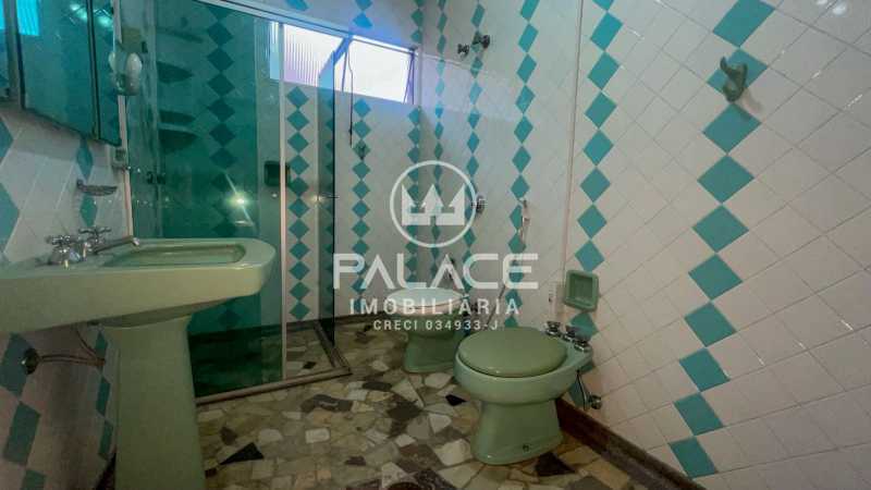 Casa para alugar com 4 quartos, 253m² - Foto 15