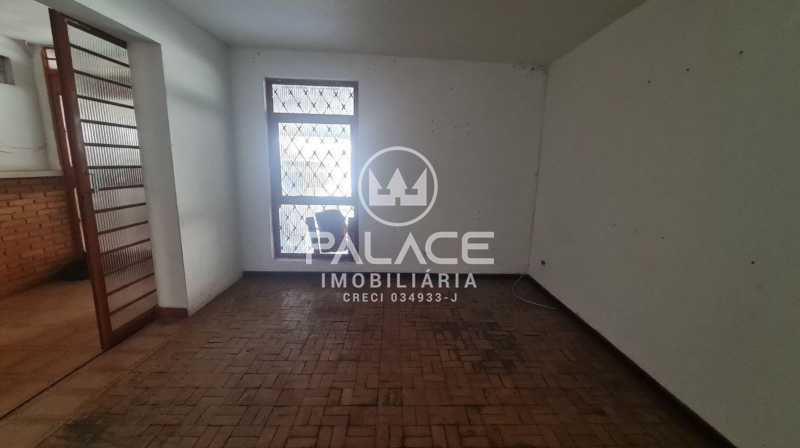 Casa à venda com 2 quartos, 129m² - Foto 1