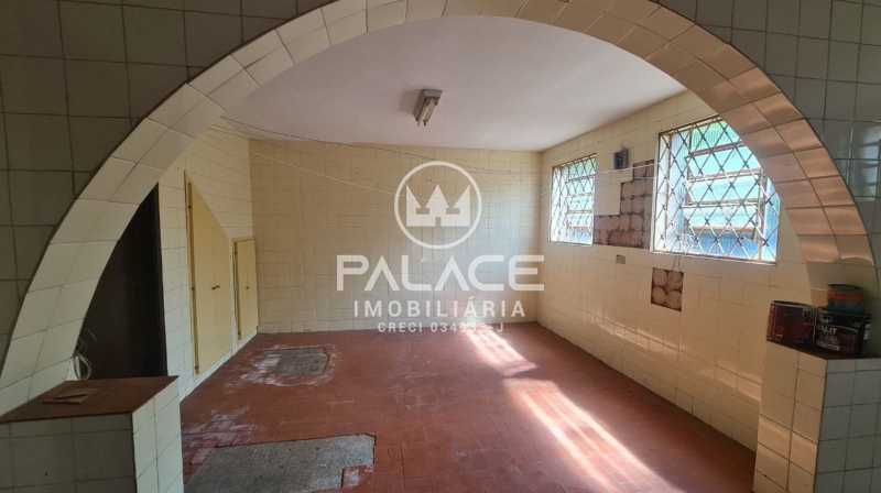 Casa à venda com 2 quartos, 129m² - Foto 8