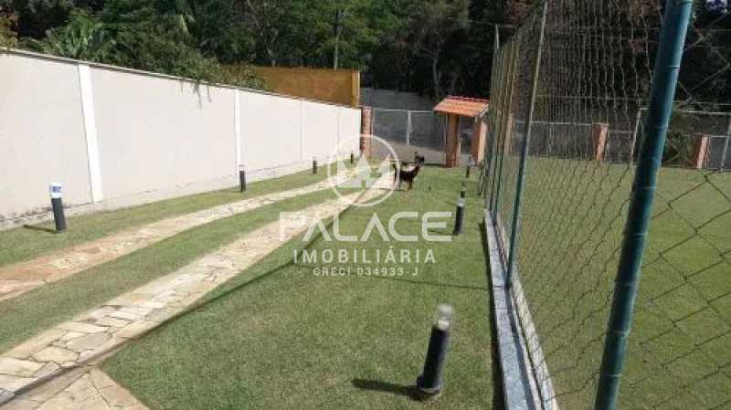 Casa de Condomínio à venda com 2 quartos, 250m² - Foto 4