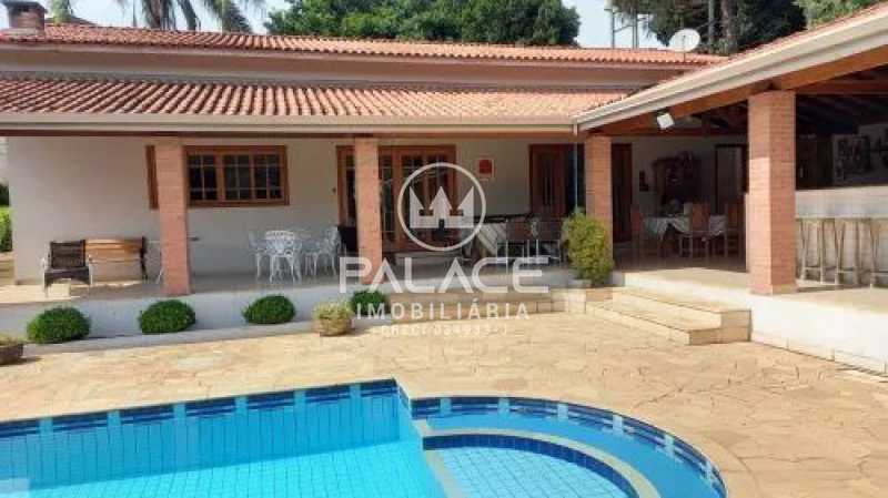 Casa de Condomínio à venda com 2 quartos, 250m² - Foto 1