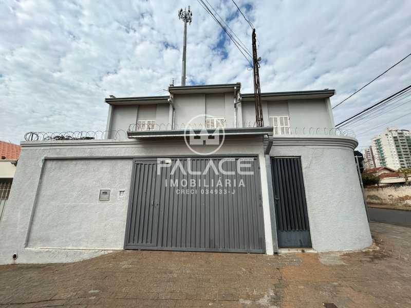 Casa para alugar com 3 quartos, 90m² - Foto 1