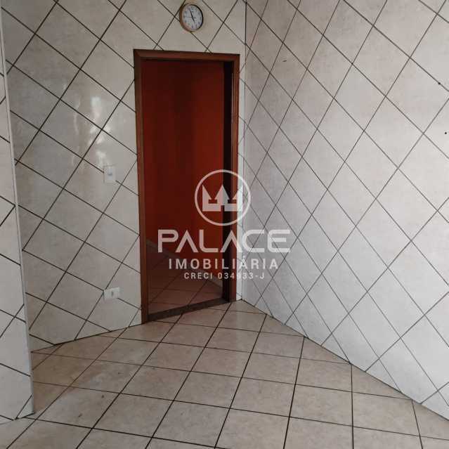 Casa para alugar com 2 quartos, 98m² - Foto 14