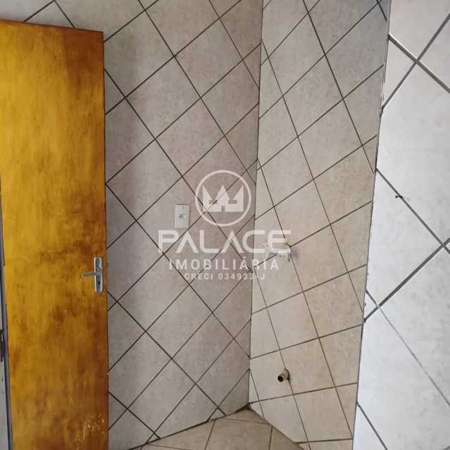 Casa para alugar com 2 quartos, 98m² - Foto 11
