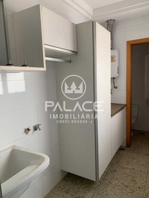 Apartamento para alugar com 3 quartos, 128m² - Foto 27