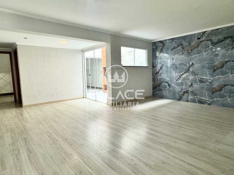 Casa, 3 quartos, 256 m² - Foto 2