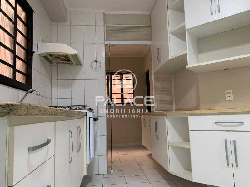Apartamento para alugar com 3 quartos, 75m² - Foto 11