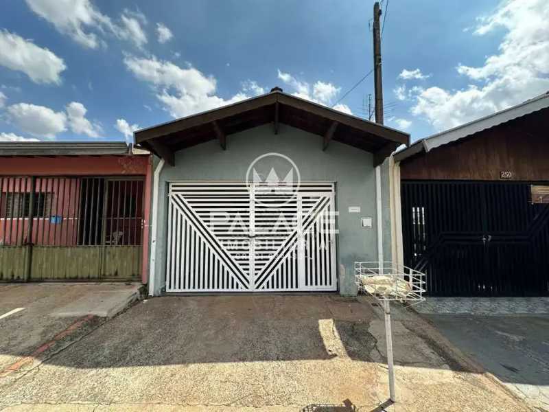 Casa à venda com 2 quartos, 70m² - Foto 1