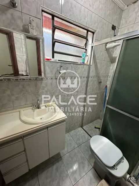 Casa à venda com 2 quartos, 70m² - Foto 6