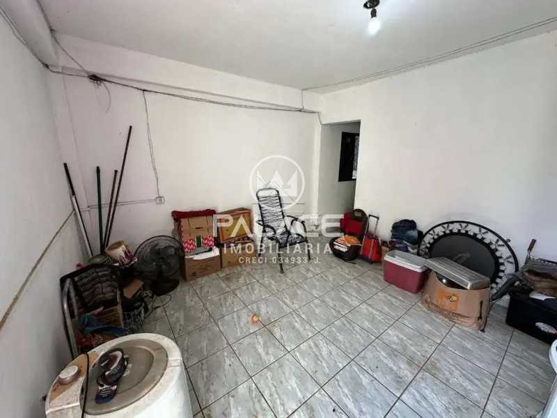 Casa à venda com 2 quartos, 70m² - Foto 8