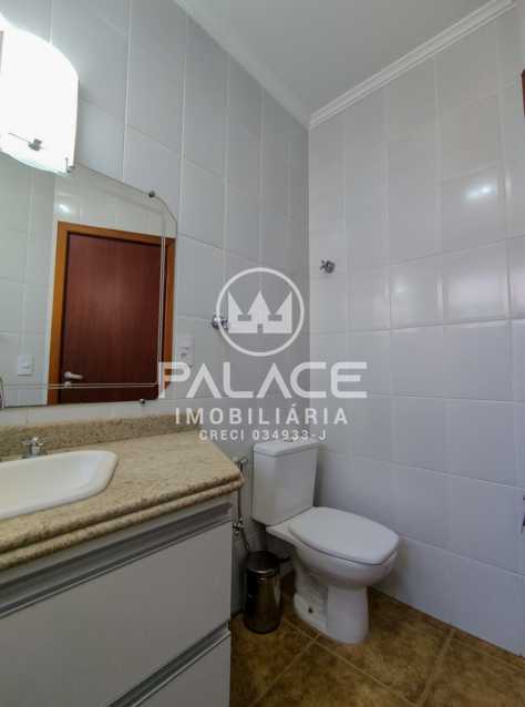 Casa de Condomínio para alugar com 3 quartos, 180m² - Foto 17