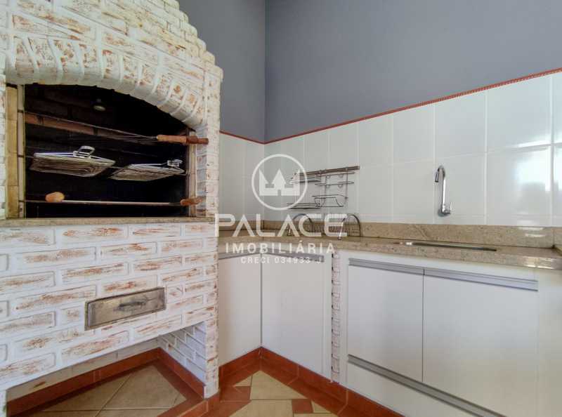 Casa de Condomínio para alugar com 3 quartos, 180m² - Foto 27