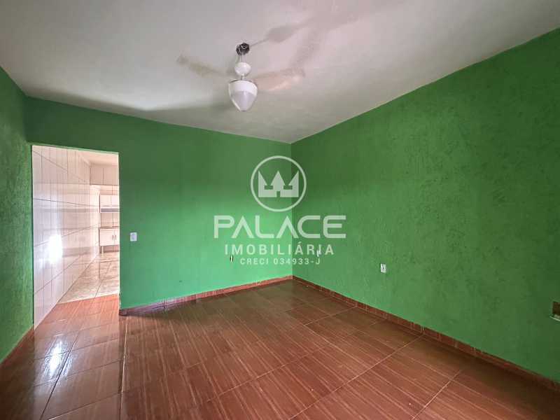 Casa para alugar com 2 quartos, 95m² - Foto 8